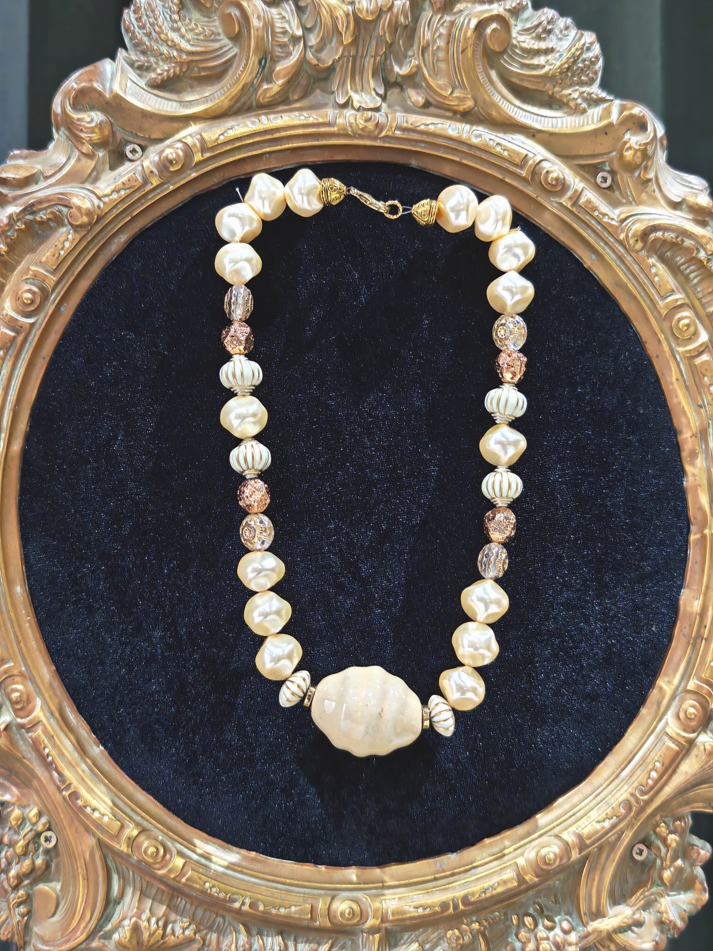 COLLIER GRETA CHIC