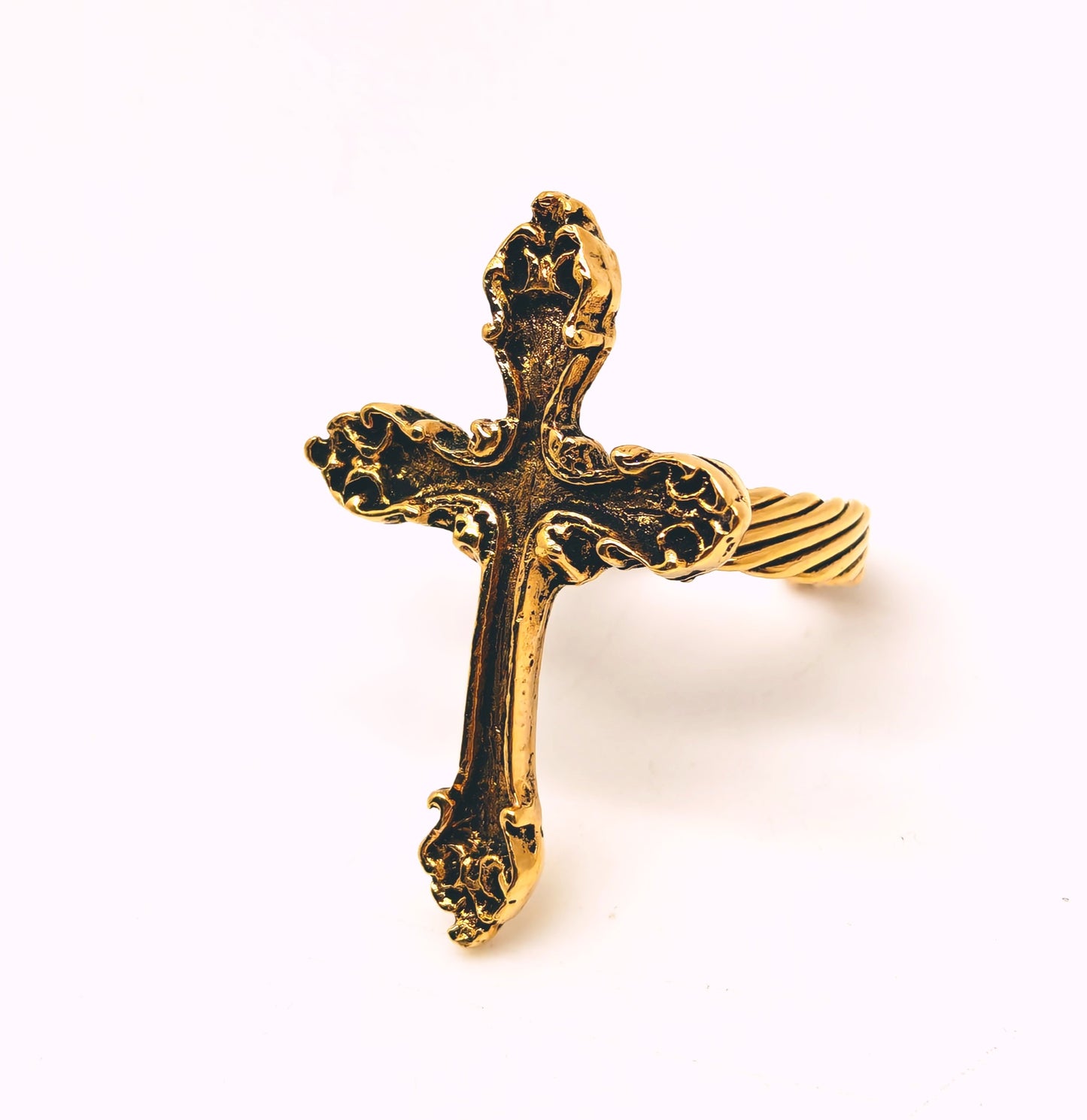 BAGUE  INRI  en doré