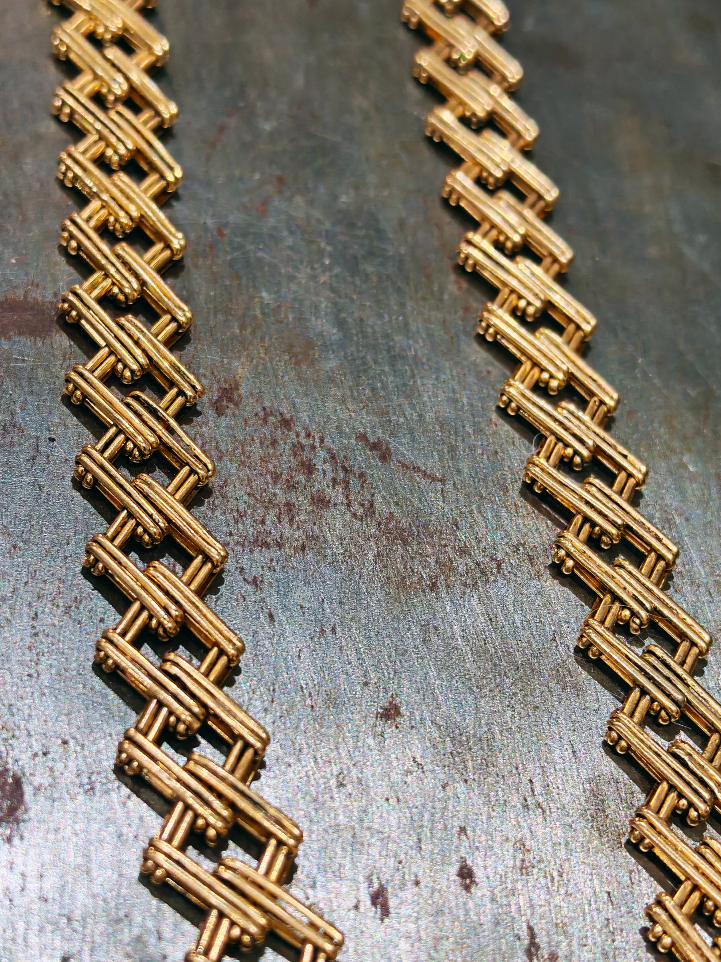 LE COLLIER VINTAGE LOSANGE