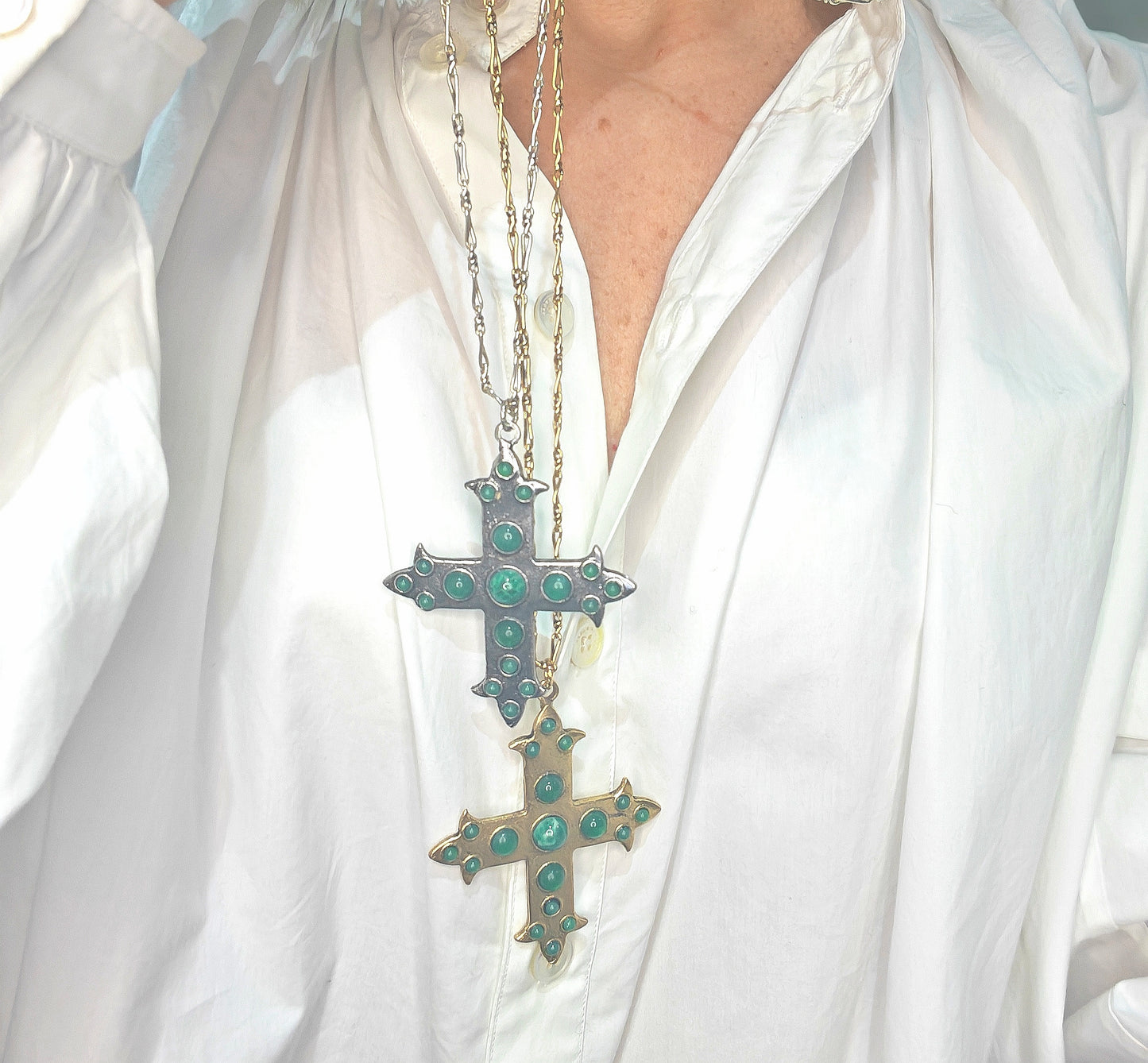 SAUTOIR CROIX VERTE en argenté