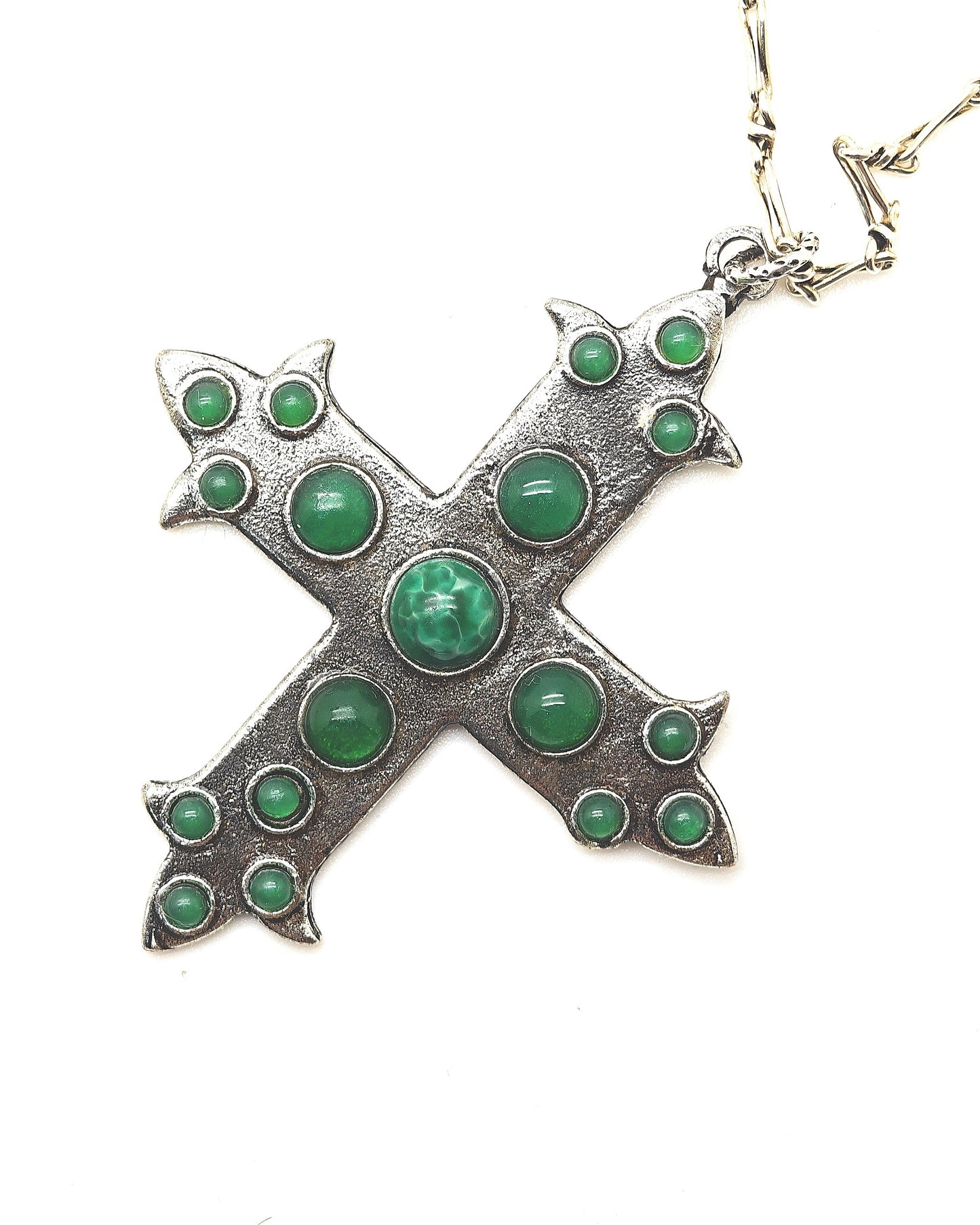 SAUTOIR CROIX VERTE en argenté