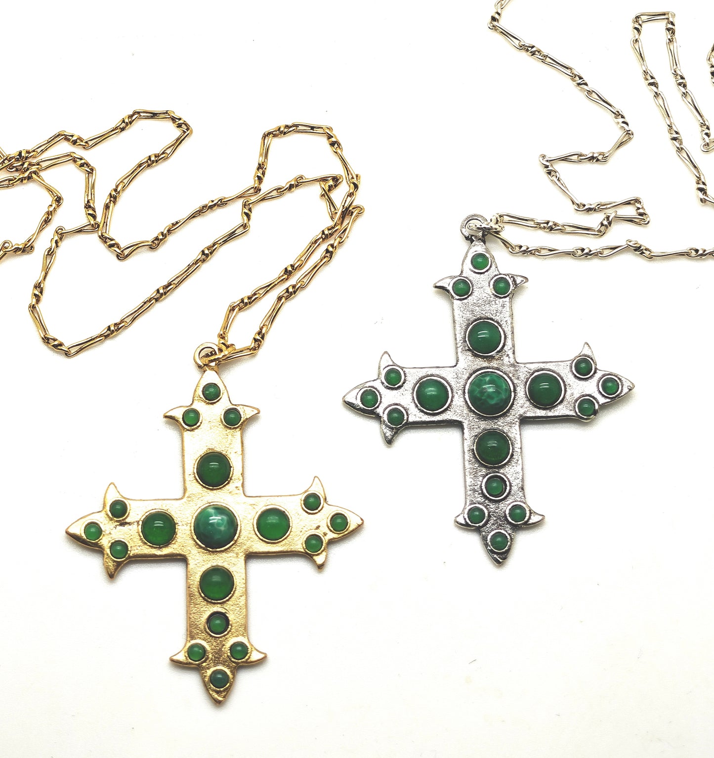 SAUTOIR CROIX VERTE en argenté